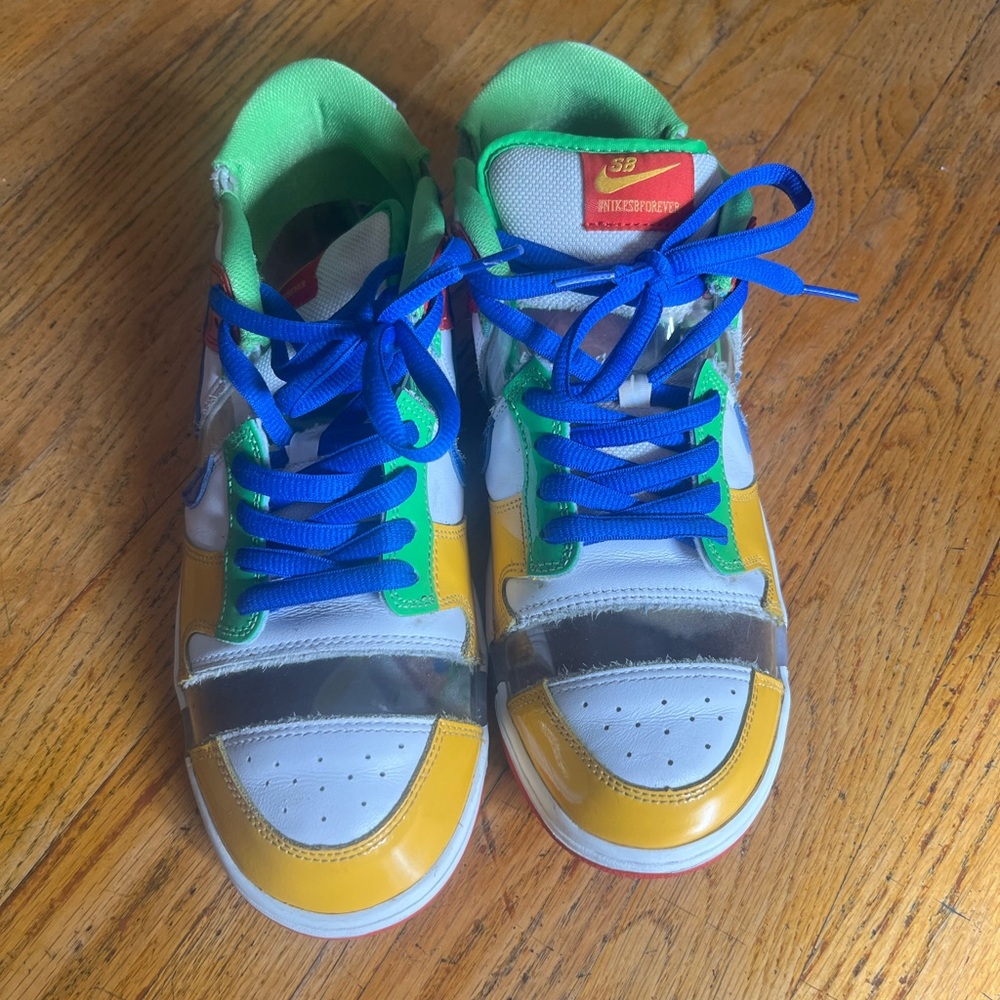 Nike SB FD8777-100
